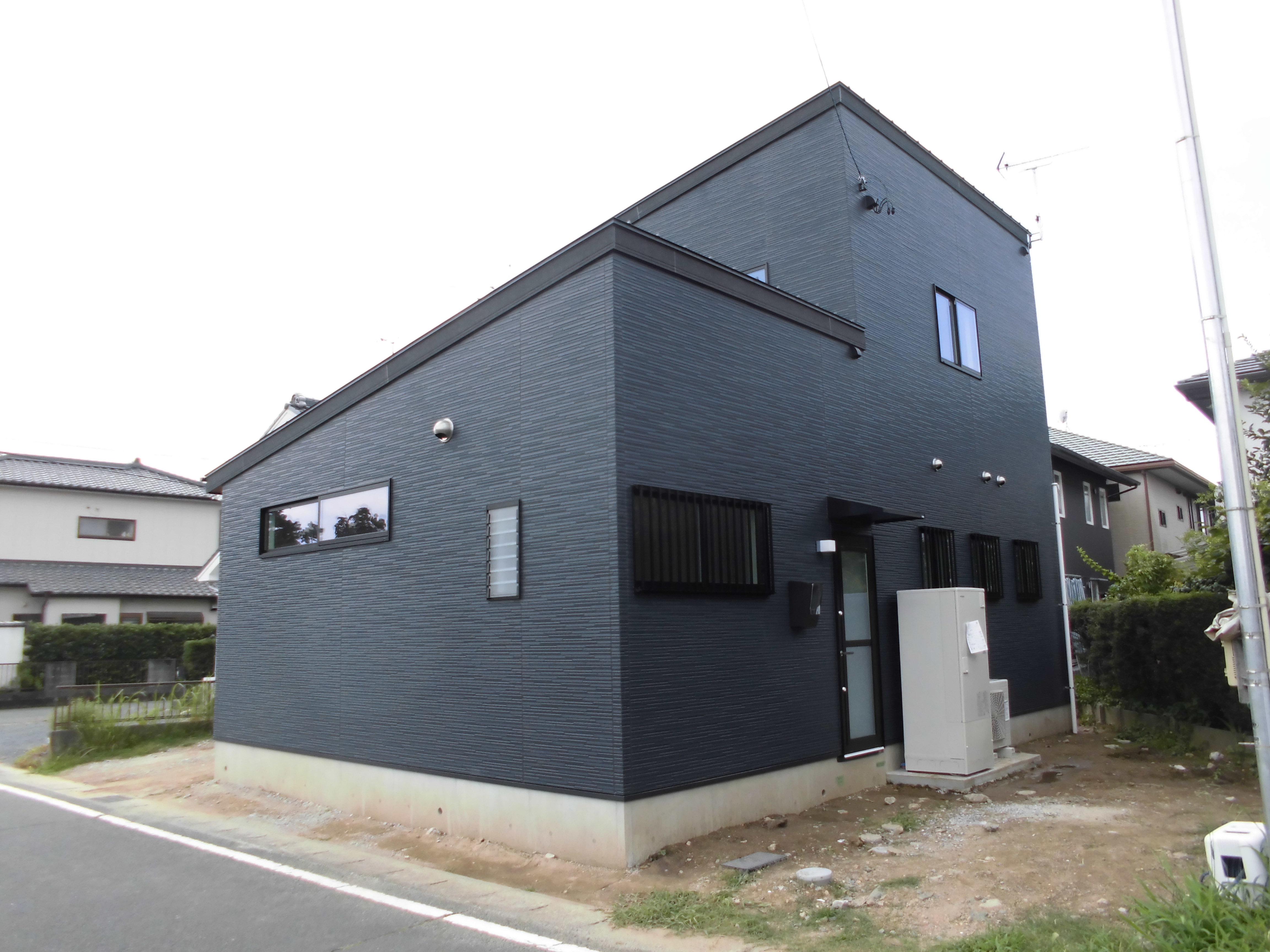 【豊川市　新築工事】クロス工事 アイキャッチ画像
