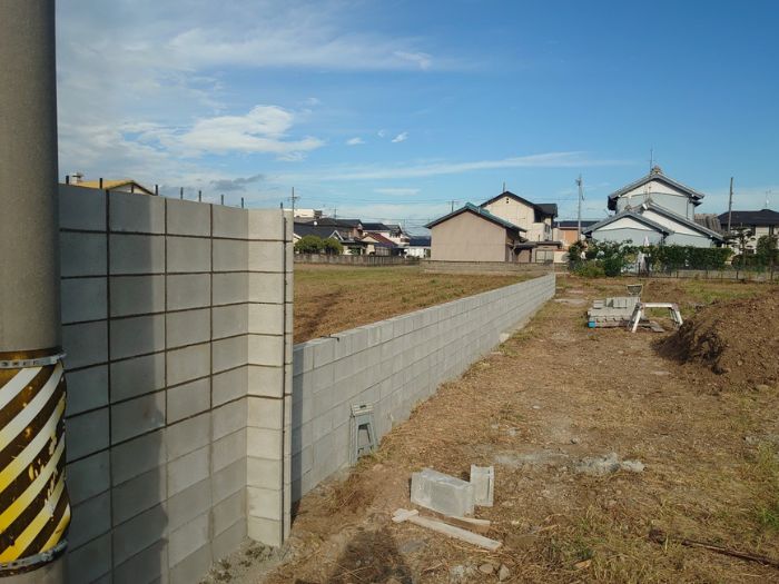 【豊川市　新築工事】施工スタート！まずはブロック工事から アイキャッチ画像