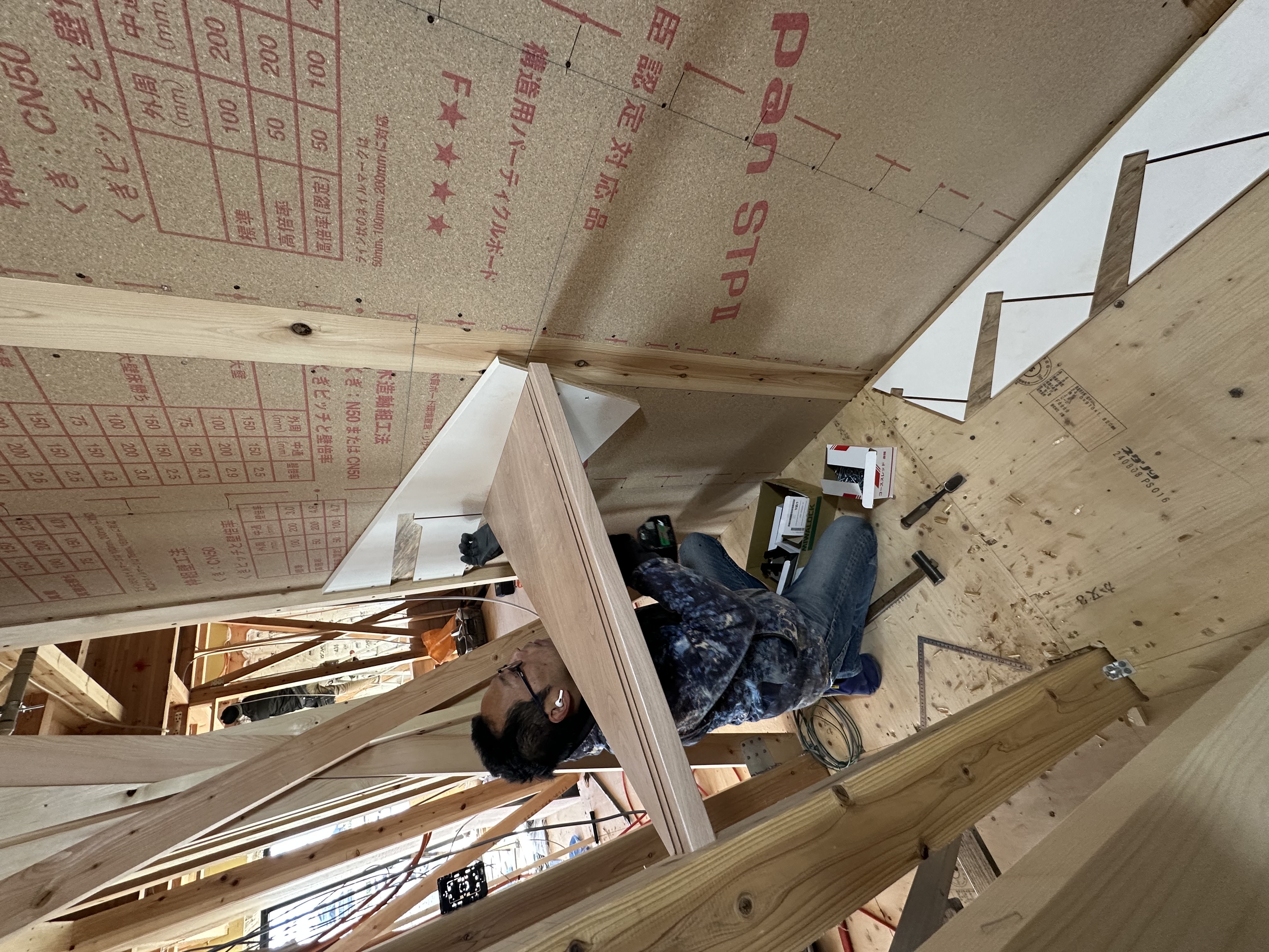 階段ってこうやって作るんです！職人さんの手仕事に密着【豊川市　新築工事】 アイキャッチ画像