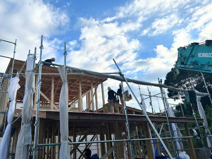 S様邸の上棟を行いました!建物のカタチが見えてきて完成が待ち遠しいです✨ 画像