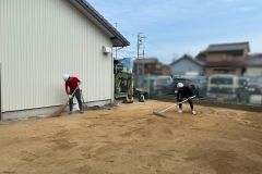 芝生のお庭づくり🌱 2日間の造成整地工事を行いました アイキャッチ画像